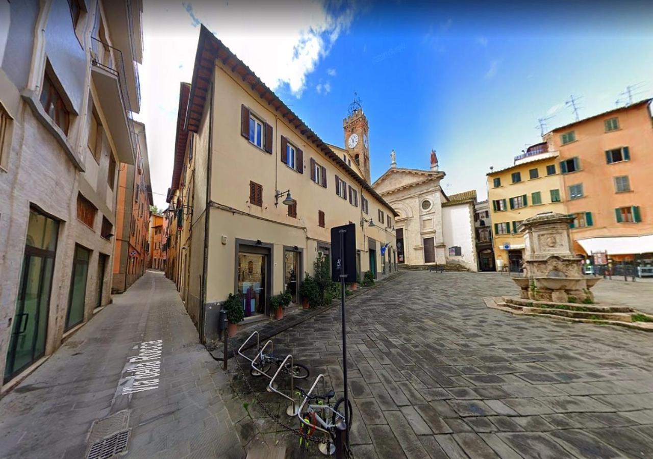 Casa Via Della Rocca Luna Поджибонси Экстерьер фото